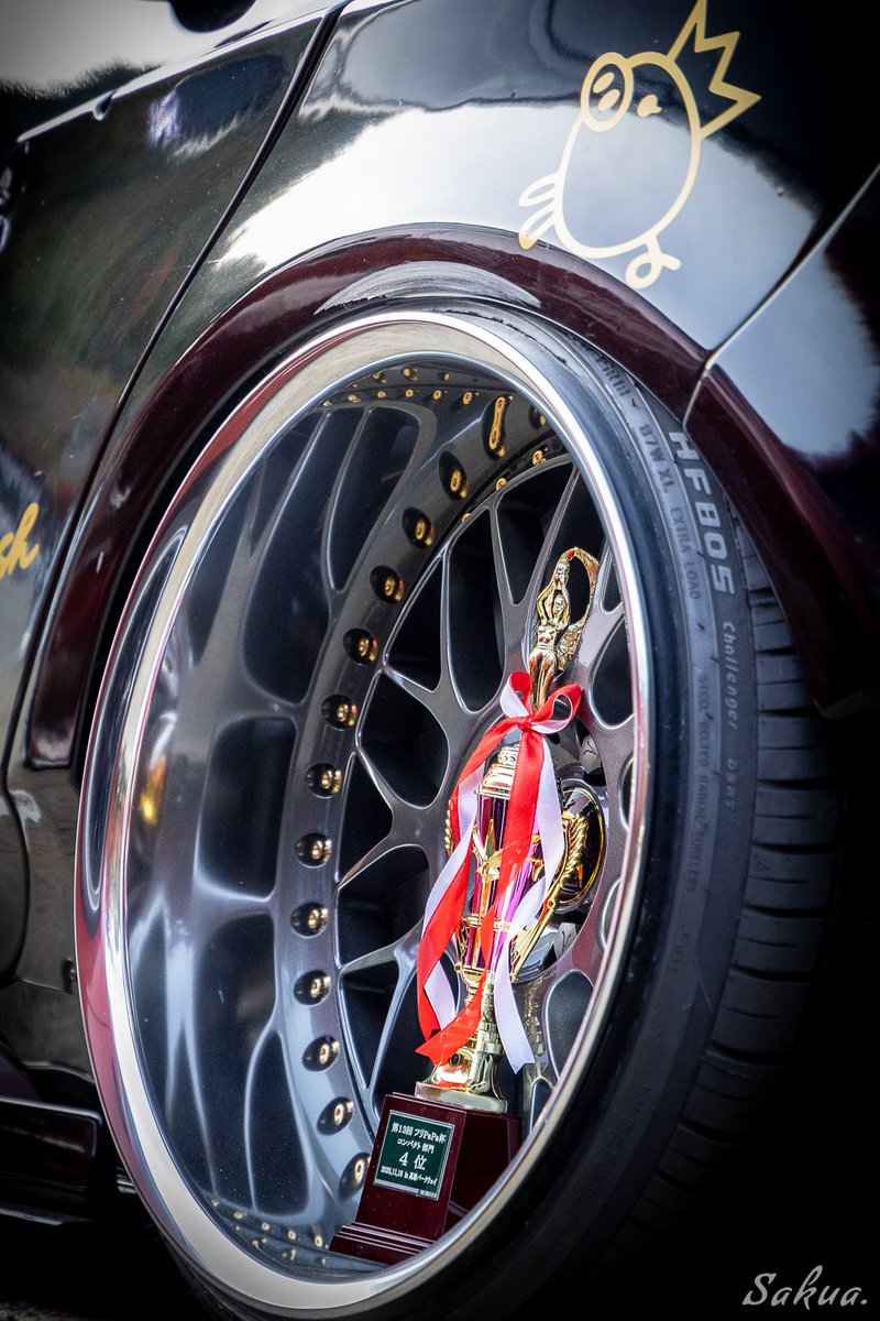 sh02_SportsG's tweet photo. 🛞VS-XX-
ディスク:ガンメタ
ピアスボルト:ゴールド
PCD:100-5H

front:18inch 10.5j-31
rear:18inch 11.0j-25 https://t.co/qSBixQtwIf