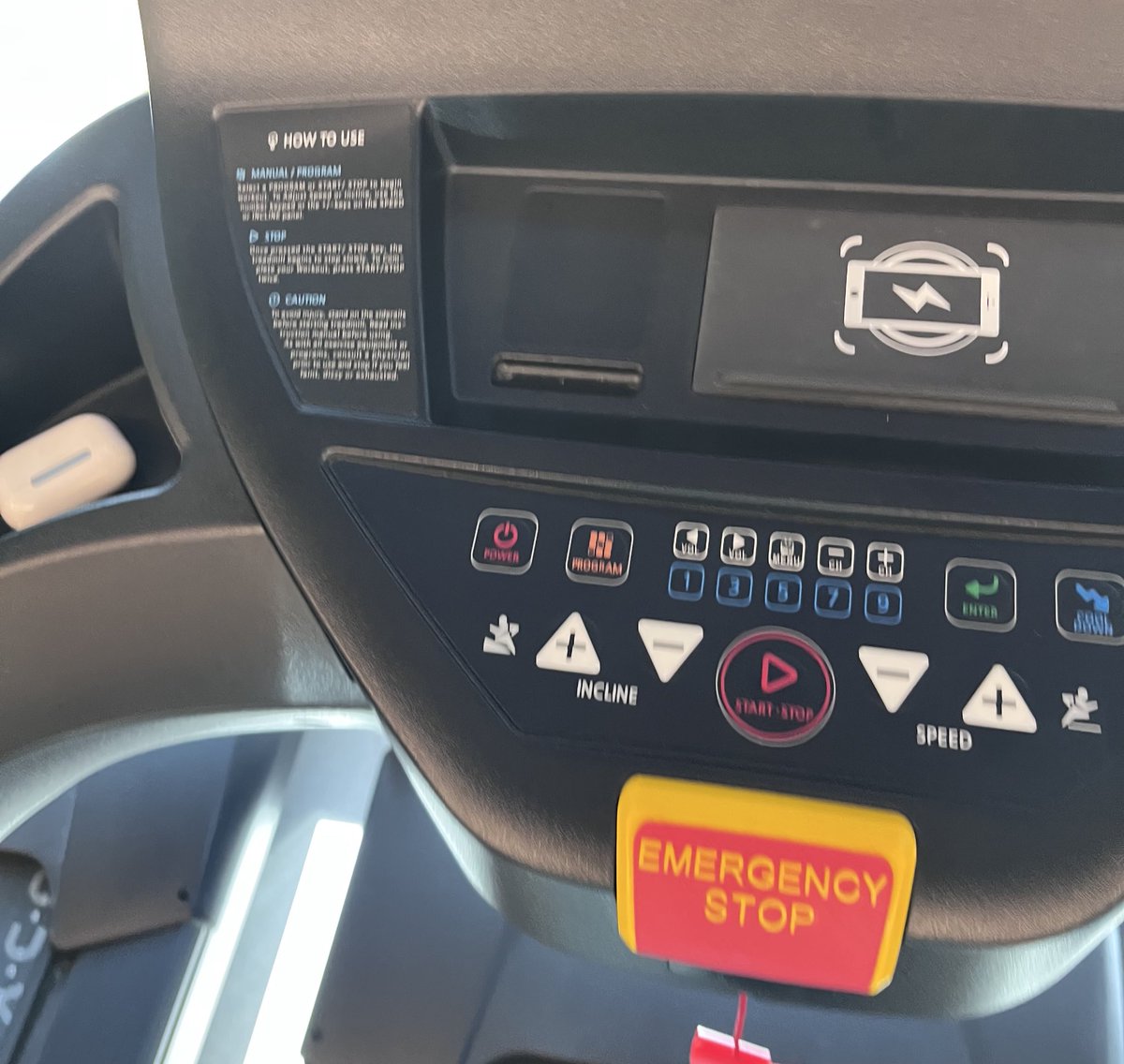 Coltylu's tweet image. 사이코패스 체험하고 왓슴다
(아침 헬스 했다는 뜻)