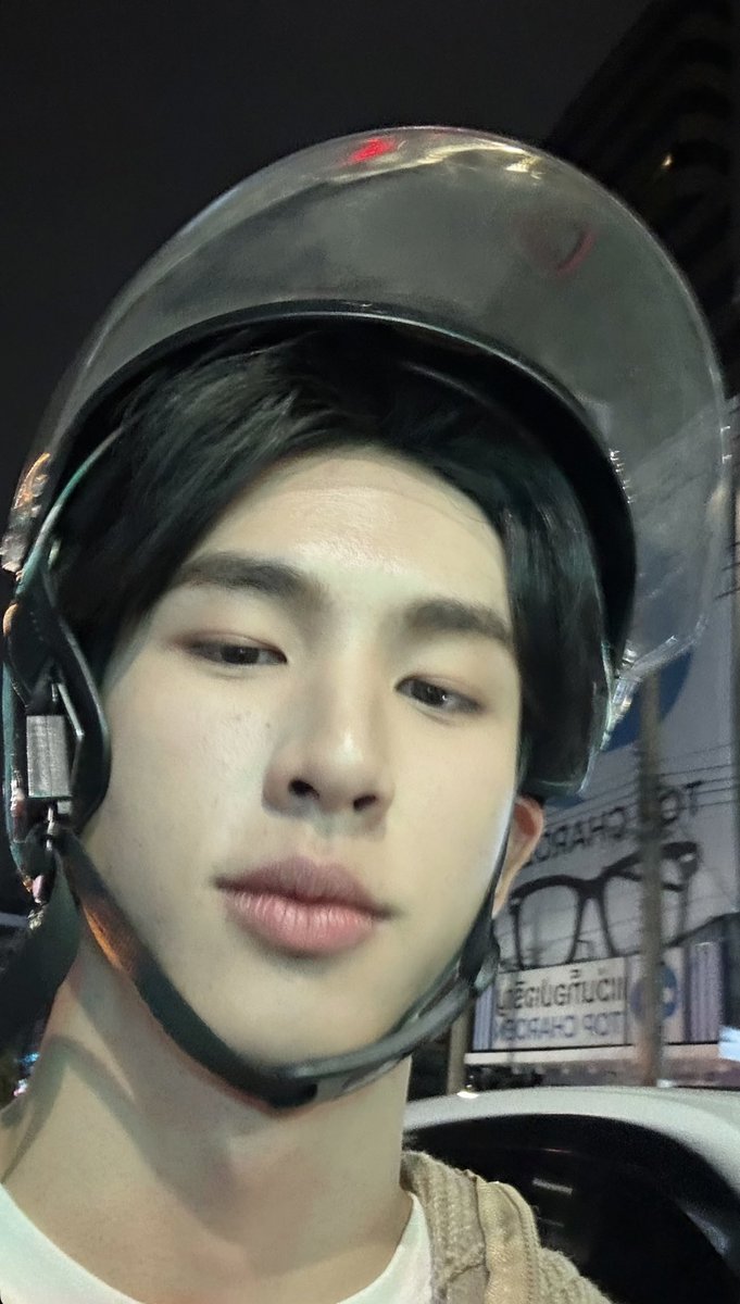 naneng_jaa's tweet image. เกิด แก่ แพ้หนุ่มตี๋พัทยา