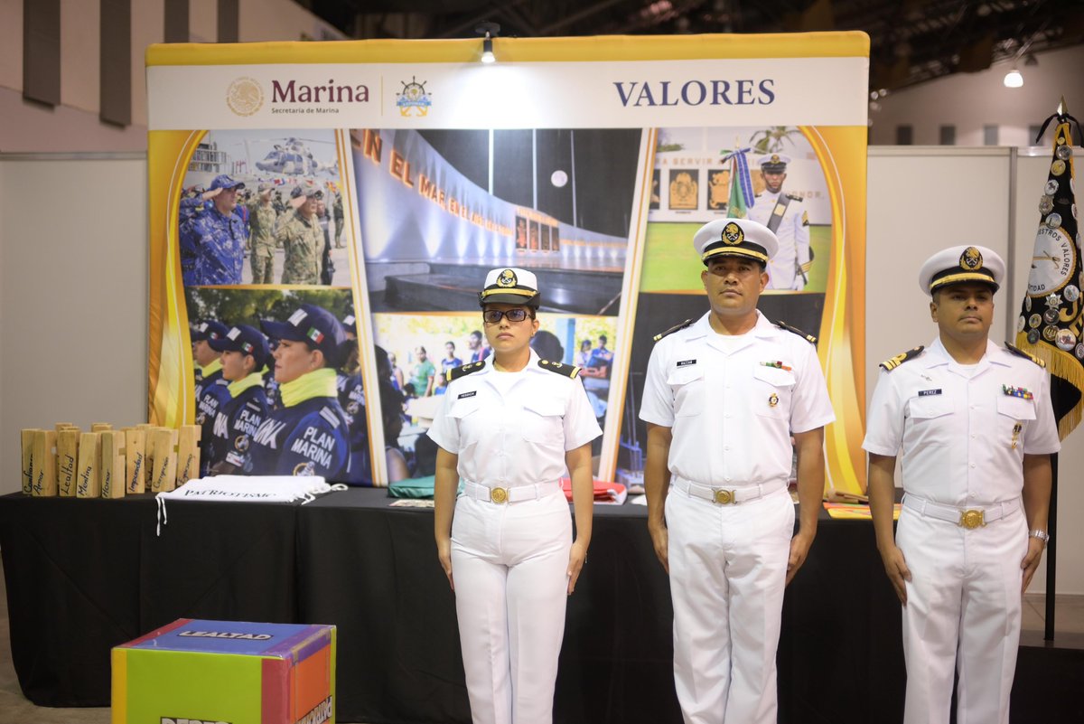 EspejoDelPoder_'s tweet image. Esta es su casa, Gobernadora agradece a la Marina por su apoyo a Veracruz ante la contingencia espejodelpoder.com/esta-es-su-cas… a través de @EspejoDelPoder_