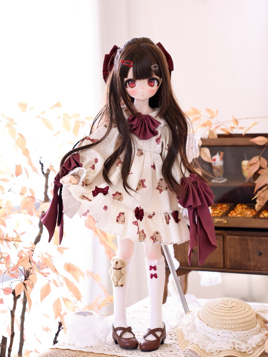 f29983694's tweet image. イベントまで残り1か月を切りました！バタバタ準備中です💦
立ち姿のお写真ももちろん撮っていた(ˊo̴̶̷̤ ̫ o̴̶̷̤ˋ)可愛いいい
この色は、私が個人的に一番好きな配色◔.̮◔✧
“白茶×赤リボンver”です

#むり服
#むりウィッグ
#34っ娘