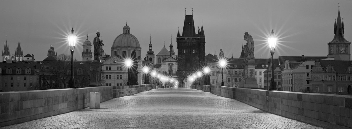 MikoPoloczanski's tweet photo. Karlův most. Praha. Hasselblad xpan II+45/4; Ilford xp2 super. #ilfordphoto @ILFORDPhoto
#ilfordxp2 #Hasselbladxpan #xpan #analogpanorama #panophotos #shootonfilm #beliveinfilm #bnwphotography #analogcommunity #fridayfavourites #Prague #shotinthedark https://t.co/ySjUMD7ozg