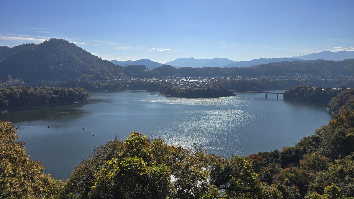 デッシーのお仕事エリアはこんな所です。うむ、平和だ…
#津久井湖