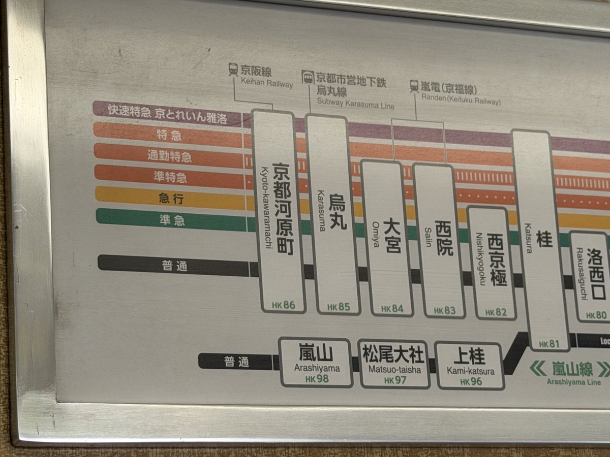 勃勃OC tweet media