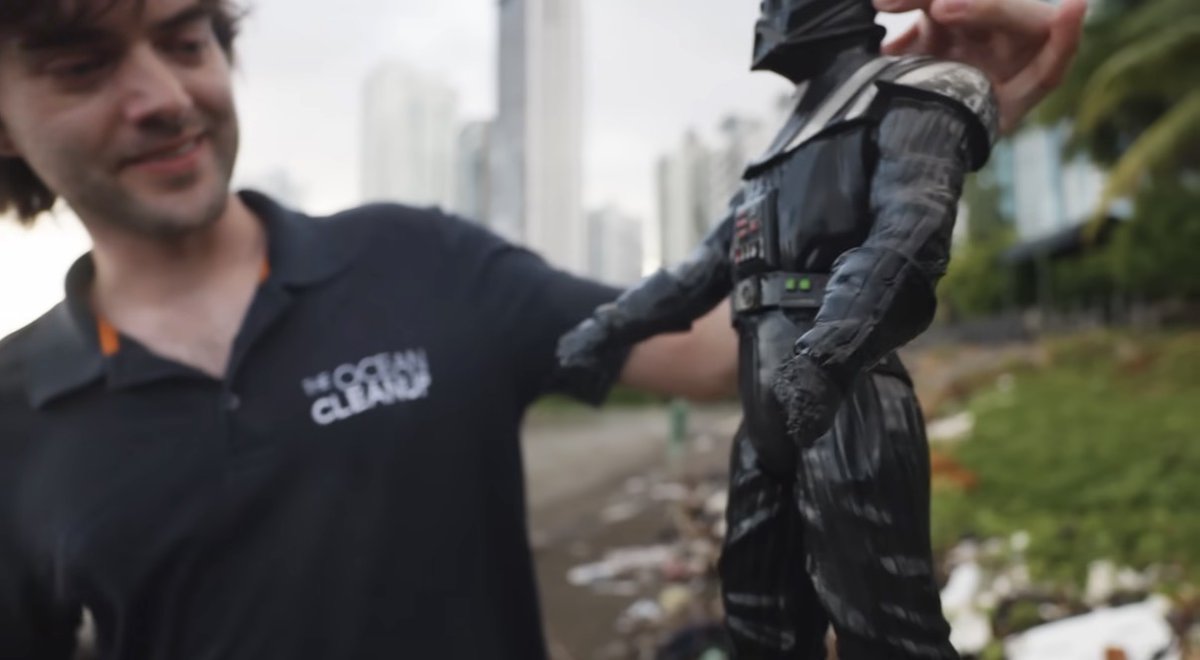 cproppe's tweet image. Love this! (but we need to clean it up!)
Wild stuff found in our world&apos;s rivers and oceans... by @TheOceanCleanup Help them out with a donation before the end of the year. Thank you! (click the link below to watch the video! 🎥🌊🧸)