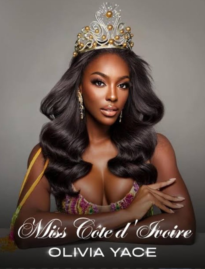 caroljv's tweet photo. GIVE THIS WOMAN THE MISS UNIVERSE 2025 CROWN NOW!!👏👏👏🩷👑 #MissUniverse https://t.co/nlCKQjD614