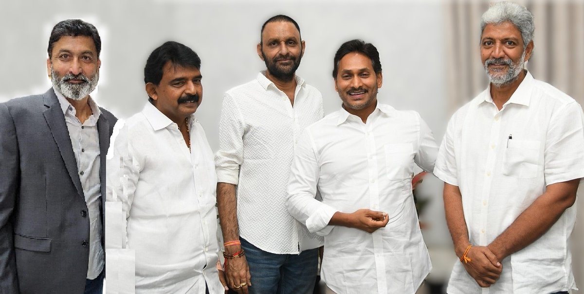 tollywood's tweet image. YS Jagan 2.0 Loading! 🔥🔥🔥
#YSJagan #YSJagan2_0 #YSRCP