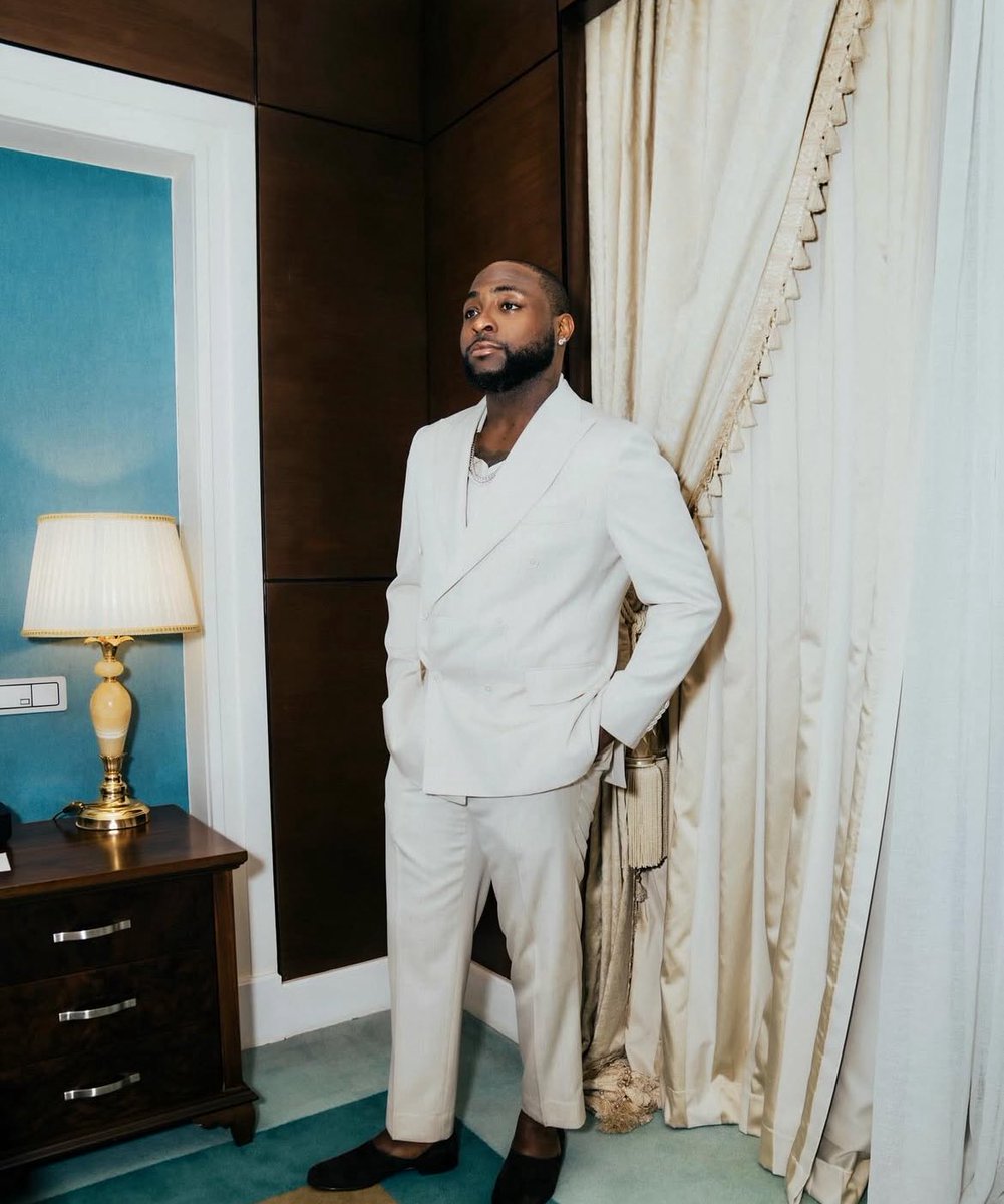 TheUpperEnt's tweet image. Happy 33rd birthday Davido 🎉🩷

•First Nigerian act to feature on a FIFA World Cup soundtrack 
•5 studio albums 
•Multiple international awards
•2012 Headies Next Rated Award
•2013 Headies Best R&amp;amp;B/Pop Album
•2013 Headies Hip Hop World Revelation 
•2014 Headies Song Of…