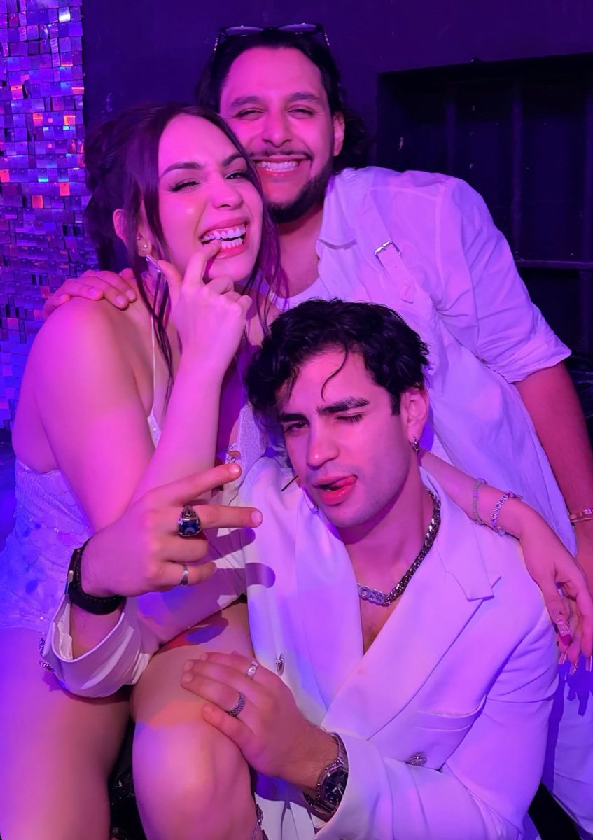 fckgstt's tweet image. MI HOMBRE, MI MARIDO, MI TODOOOO

HOST MERCURY X TU AWARDS