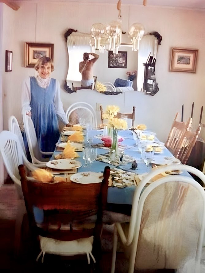 LloydLegalist's tweet image. Carol set the table. 

Kenneth set the tone.