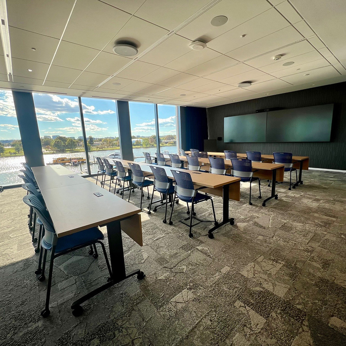 Cisco's tweet image. Our newest Cisco Showcase at The Wharf in DC is a model for future-proofed workplaces and designed for the AI era — secure, adaptable, and ready for what’s next. Learn more 🏢 cs.co/60177iCoz #Innovation