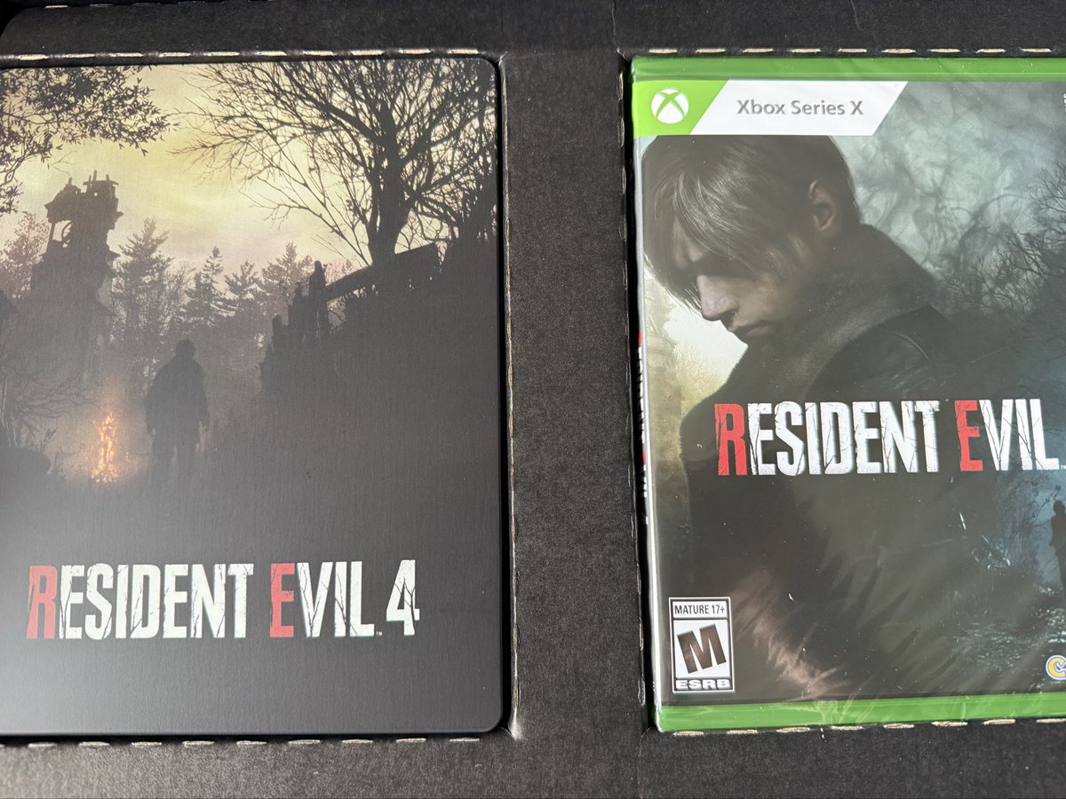 ashybrs's tweet photo. When this first came out I wanted it so badly, but couldn’t buy it. Thank you so much @CapcomUSA_ I’ve already set Leon up on my desk!!! One of my favorite games/characters of all time!! 😭😭😭❤️ #CapcomPartner https://t.co/WzDfuRAcen