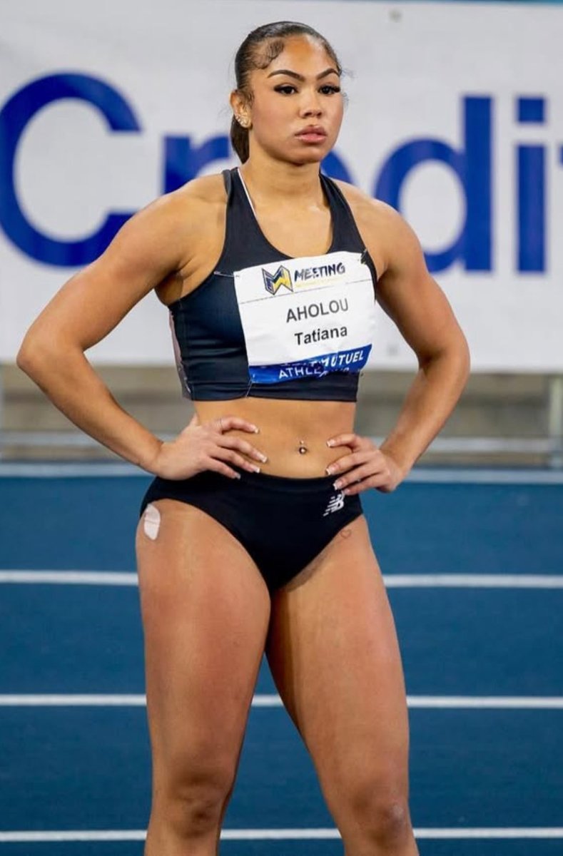 InsideDaHuddle's tweet image. “ Inside The Huddle “ Week 12 #FantasyFootball Show Presents “ Bank$ Beauty Of The Week : Team Canada Canadian hurdler “ Tatiana Aholou “
#BeautyOfTheWeek #NFL #InsideTheHuddle