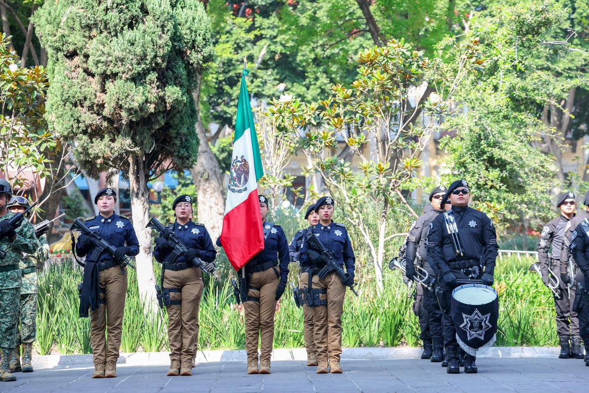 armentapuebla_'s tweet photo. 🇲🇽México vive el liderazgo de las mujeres.👩🏻‍💼 https://t.co/Ko0u4srq9V