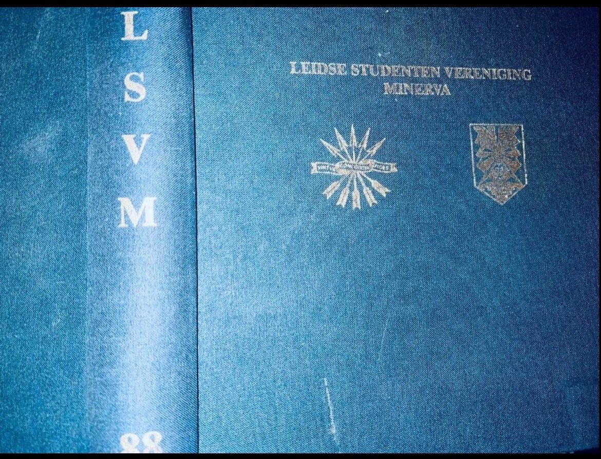 huig_plug's tweet image. Ruttes’ NAVO-kabinetschef Geoffrey van Leeuwen (lid van Minerva sinds 1988) sprak met informateur/trekpop Buma over het thema defensie en veiligheid…
#script #Bilderberg