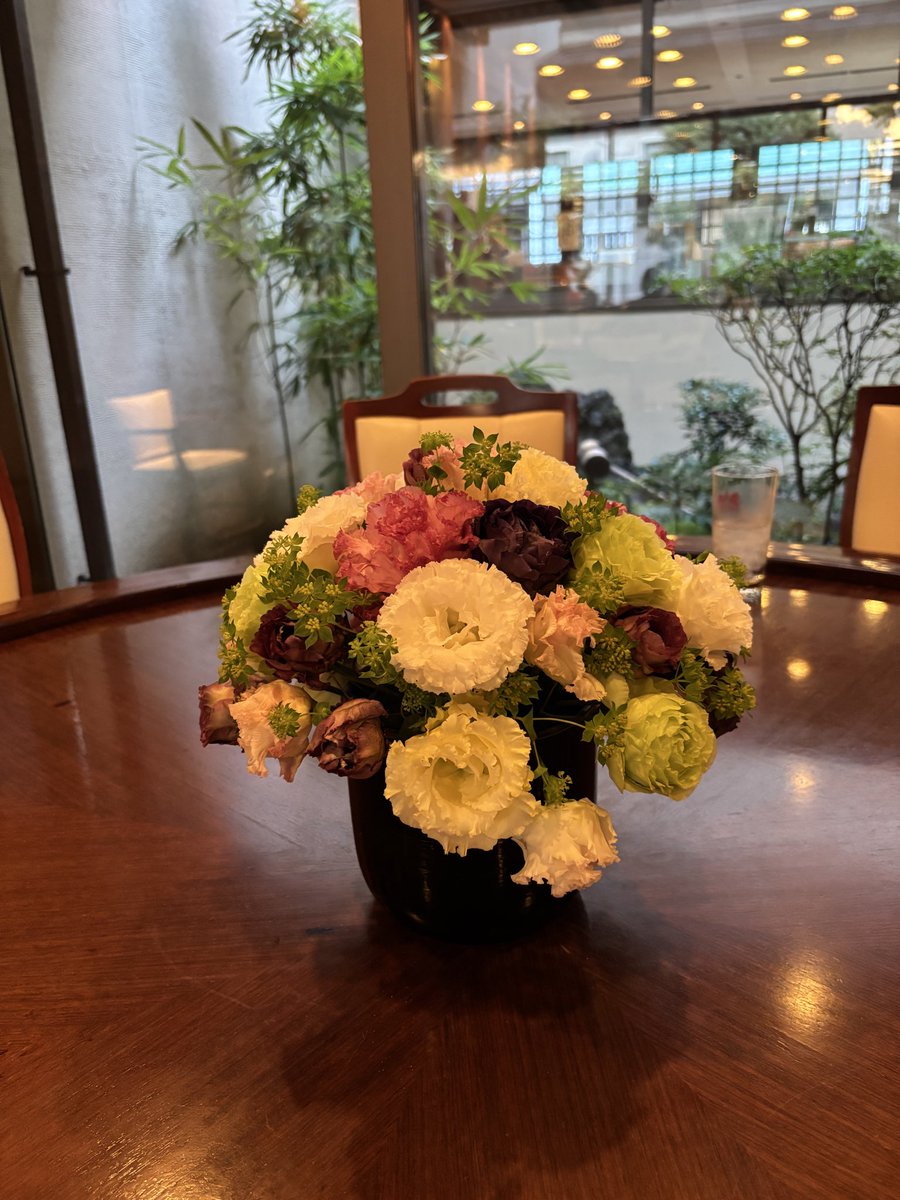 keikei0207's tweet photo. こんもり
#トルコキキョウ
#Eustoma
「優美」
#ブプレリュウム
#Bupleurumrotundifolium
「初めてのキス」
イノダコーヒ本店 https://t.co/FLQBSclIEB