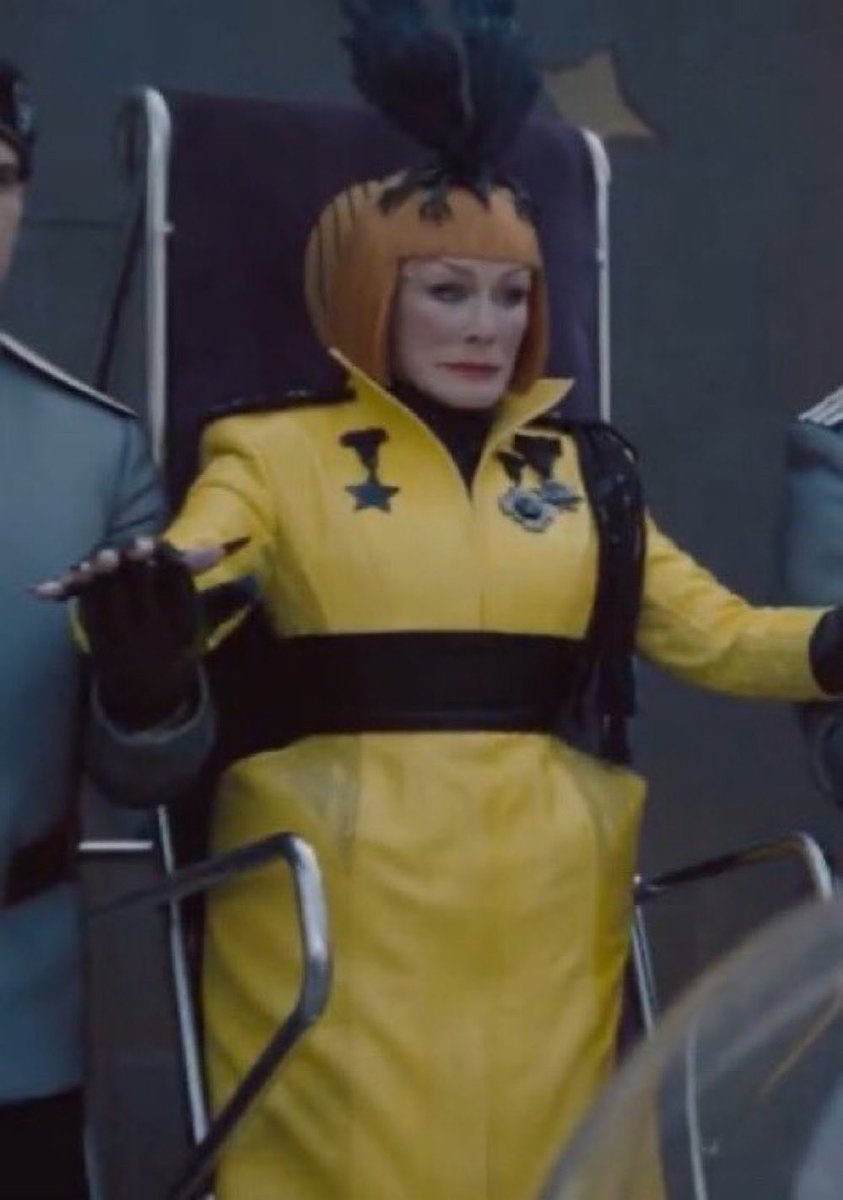 _jaymichael's tweet image. next years halloween costume we’ll see 100,000 times