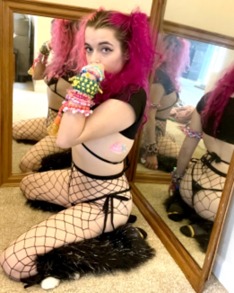 710Pet's tweet photo. Wanna buy this little pet a gift? Head on over to throne and check out my wishlist. It’s full of cute sexy outfits, toys and much more! https://t.co/pLsu031IuD https://t.co/pyIhcJgFoX