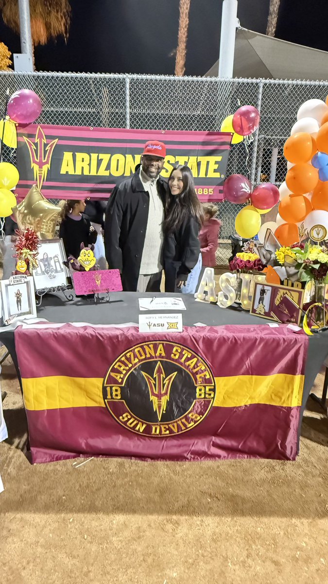 Sofia_Hdz2026's tweet photo. Thankful for My CA Family‼️
#CAsigningday https://t.co/zOcKWklG0G