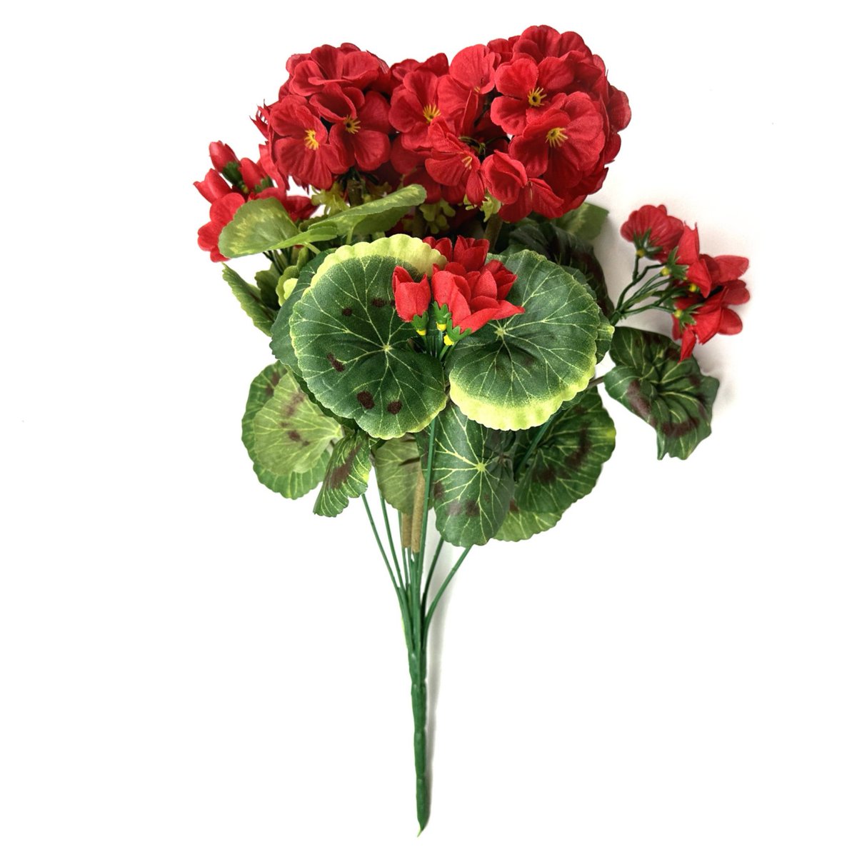 ArtificialDevon's tweet image. Check out Artificial Geranium Bush With Red Flowers 38cm devonartificial.co.uk or ebay.us/m/j9leHj #artificialflowers #fauxflowers #homedecor #shopdecor #hoteldecor #cafedecor #flowers #theatreprops #movieprops #scenery #christmas #christmas2025