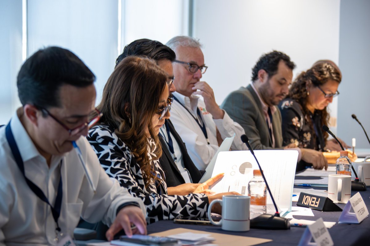 GMarquezColin's tweet image. Hoy se llevó a cabo el 2.º Datatón #INEGI, organizado en colaboración con la @ANTADMx.

Equipos estudiantiles del @IPN_MX, @ITAM_mx, @TecdeMonterrey y @UNAM_MX utilizaron información estadística y geográfica para proponer soluciones a retos de la economía nacional.