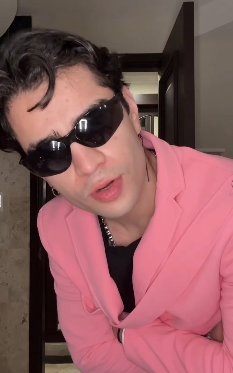 NicoleriaxMaRey's tweet image. TODO QUE VER AMORRRR 🫦
 
HOST MERCURY X TU AWARDS 

#LaCasaDeAaron #AaronMercury