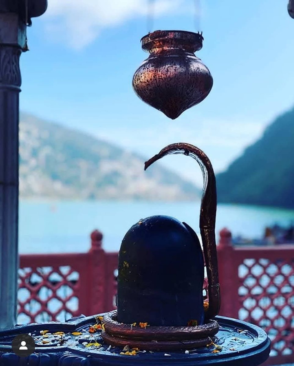 हे महादेव ,
                आस्था तुम्ही से है , वास्ता तुम्ही से है ,,
जिंदगी को महकाने वाला , रास्ता तुम्ही से है !! 💓💓🙏🙏🙏

꧁༒ॐ ᴴᵃʳ ᴴᵃʳ ᴹᵃʰᵈᵉᵛ ॐ ༒꧂

         🚩🔱🔱महाकाल 🔱🔱🚩

         🕉📿|| हर हर महादेव ||📿🕉

                 🙏🌻सुप्रभात🌻🙏