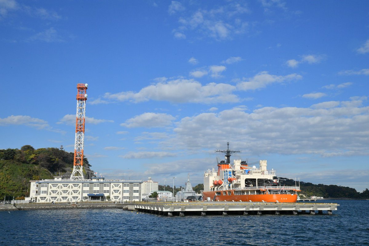 海上自衛隊　横須賀地方総監部　盾 海上自衛隊横須賀地方総監部 (@jmsdf_yrh) • Instagram photos and videos