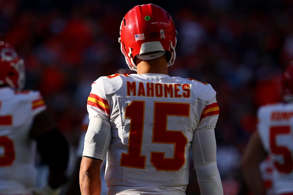 MattHarmon_BYB's tweet image. The Chiefs have lost a game on either side of the bye, as what was supposed to be an elite and nearly fully stocked offense has sputtered. There are a few different factors at play, but the biggest one to me is the passing game&apos;s struggles against man coverage.

Wrote about…