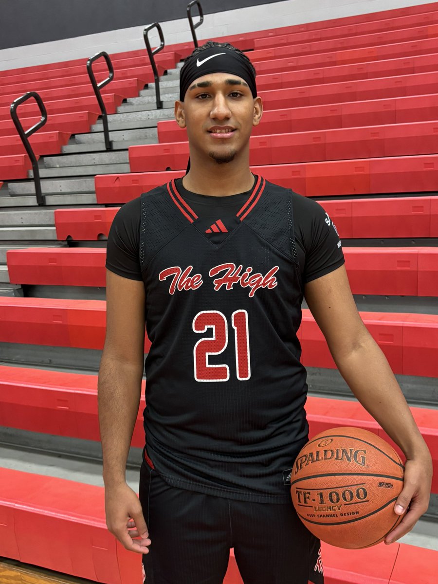 's tweet image. The backcourt of senior Weshly Rosario and Jostin DeCastro will be fun to watch this season at Reading!
Rosario is a great passer who averaged 12ppg.
DeCastro provided 13ppg. as a soph.

Thanks to @CoachRickPerez for inviting me to media day.
Follow @svsports for more coverage.