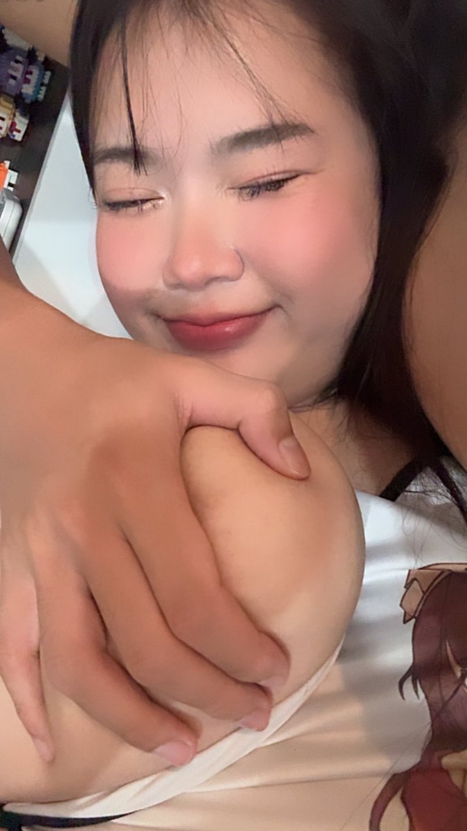 นุ่นยัดหมอน(แอคปลอมนอกนั้นจริงหมด) tweet media