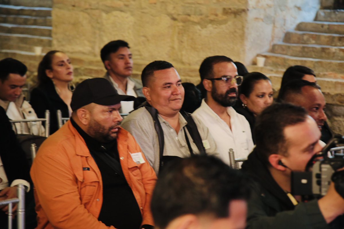 Catalinaperezp_'s tweet image. Hoy realizamos, junto con @CANEFORACAFFE, la Audiencia Pública sobre la dignificación, tecnificación y comercialización del café Robusta. Un espacio para escuchar a los caficultores y consolidar compromisos reales con esta cadena productiva. ☕️🇨🇴
#SenadoraCampesina #CaféRobusta