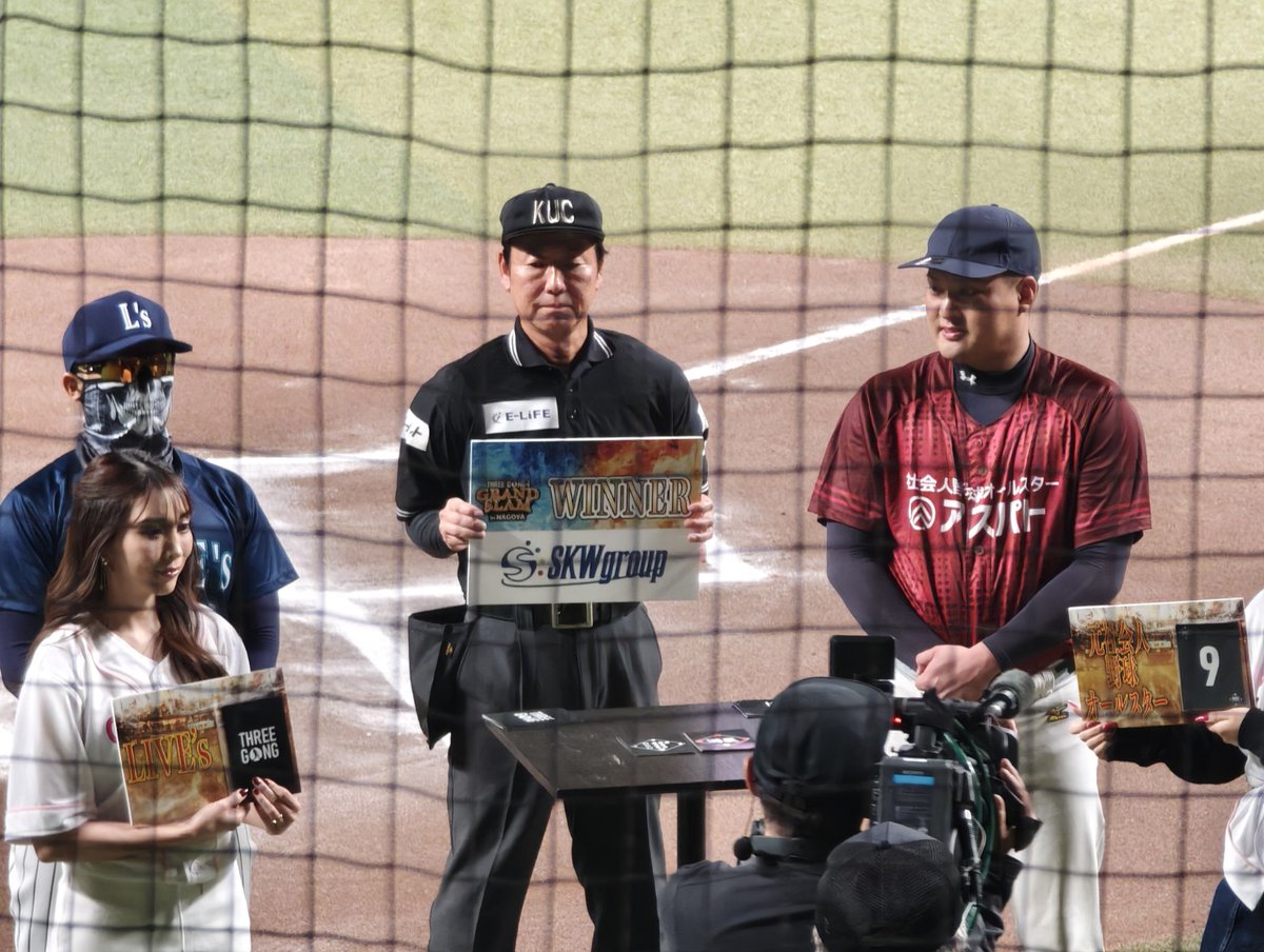 SKW42714920's tweet photo. 昨日、新しい野球のスタイル、1イニングで最強を決める、#THREEGONG #スリーゴング #スリゴン #ドラゴン選抜　バンテリンドーム（名古屋）第6試合 にスポンサードしたので観戦してきました。17LIVEでも中継され、盛り上がっていました！ https://t.co/TfW6yDWVNF