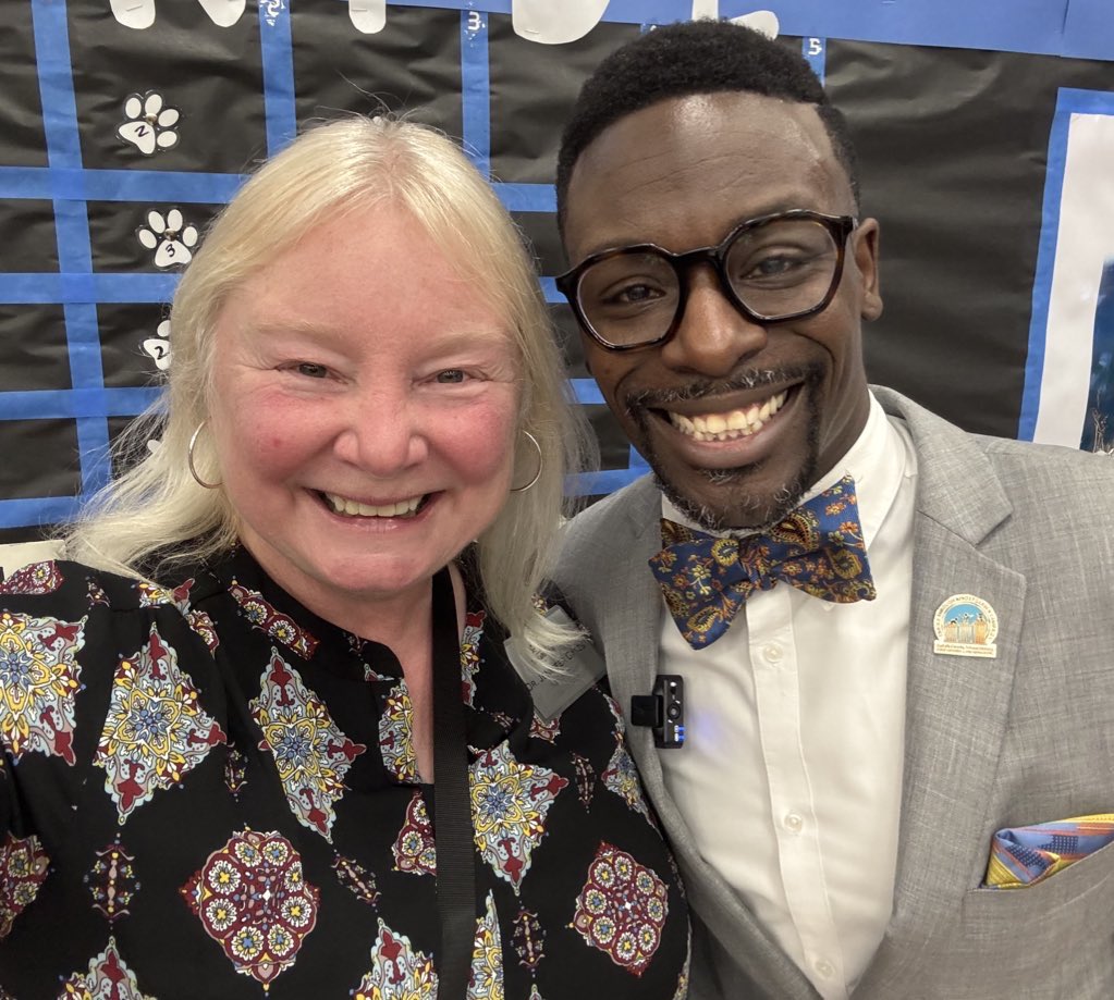 JenniferAGates's tweet image. @DeKalbSchools #CommunityTable @DacostaDekalb #TownHall #AccessOpportunity #bethechange #ServiceLeadership #everystudenteveryday