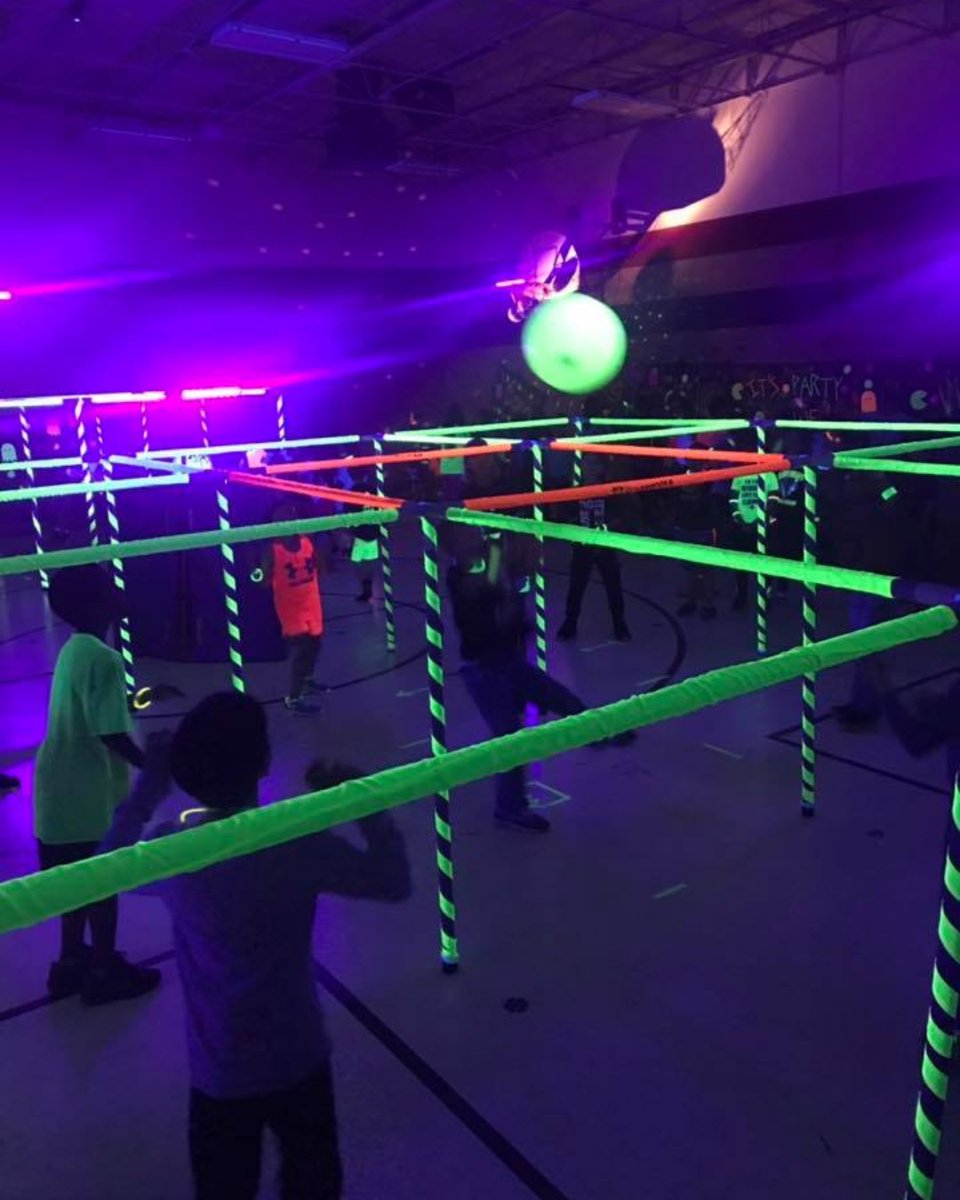 9squareintheair's tweet image. Turn your 9 Square in the Air into a Glow Party with our Black Light Accessory Kit! 9squareintheair.com/collections/ac… #9squareintheair #9square #neon #blacklight #ninesquare