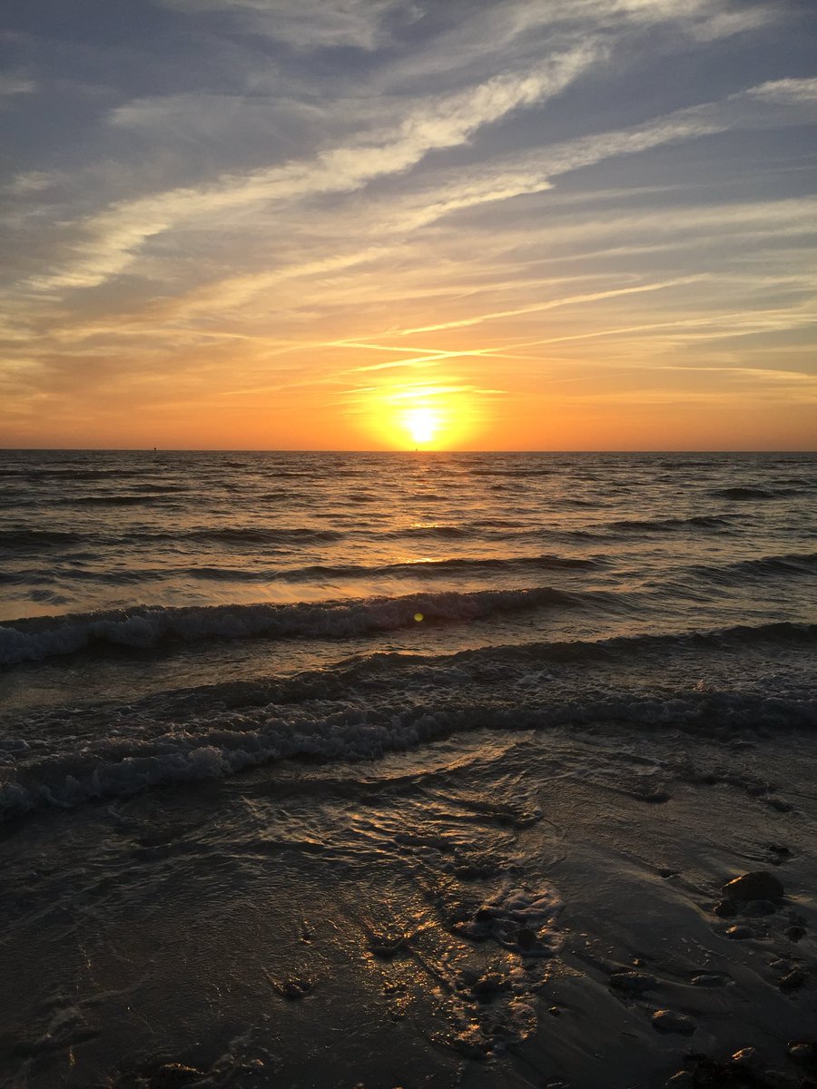bballmattay's tweet image. Sunset on Sanibel Island