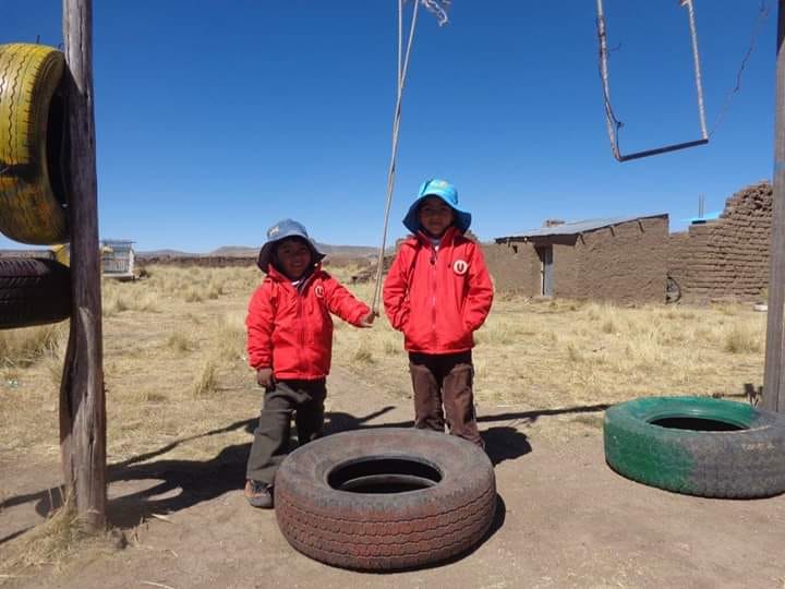 #DiaUniversalDelNiño

Los niños y niñas son el futuro de nuestro país, por ello, nuestros partidos son una invitación a concientizarnos sobre su derecho a la educación, salud y recreación.

📷Qhatay Puno 2015