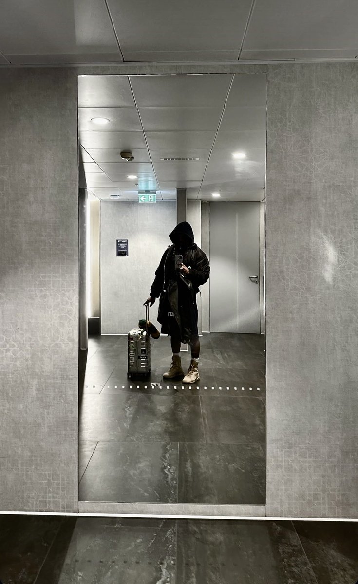 futurewoIfed's tweet image. ᅠ
          destination  is  unknown    ...
          but  the  fun  will  be  shown.
ᅠ