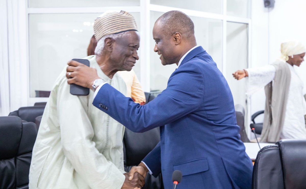 economie_sn's tweet image. La Commission des Finances et du Contrôle budgétaire, élargie à la Commission des Affaires économiques, a examiné et adopté, ce jeudi 20 novembre 2025, le projet de budget 2026 du Ministère de l’Économie, du Plan et de la Coopération (#MEPC), défendu par le ministre de tutelle,…