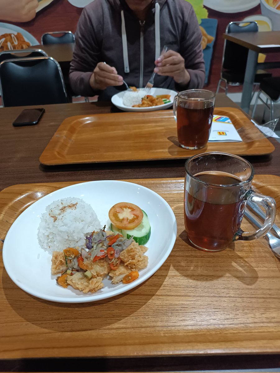 7.5 jam Kartasura-Bandung bersama <a href="/Rosalia_Ind/">Rosalia Indah Official</a> NL 2006 Laksana Legacy SR3 XHD Scania K410ib Blitar-Solo-Bandung

Super Top 300k/Executive Plus 250k

Kartasura 19.00
Pool Leuwipanjang 02.38
<a href="/BisKota_/">orang pun datang dan akan kembali</a> <a href="/cesariyanto/">Yoga Eka</a> <a href="/CaloTerminl/">calo_terminal</a>