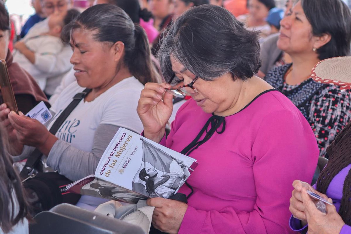 En #LaJefa damos la bienvenida a nuestras nuevas integrantes, juntas seguimos ayudando a mejorar la calidad de vida de miles de mujeres y trabajamos porque en #Toluca ninguna esté sola. 

#PaolaJiménez #Diputada #Morena