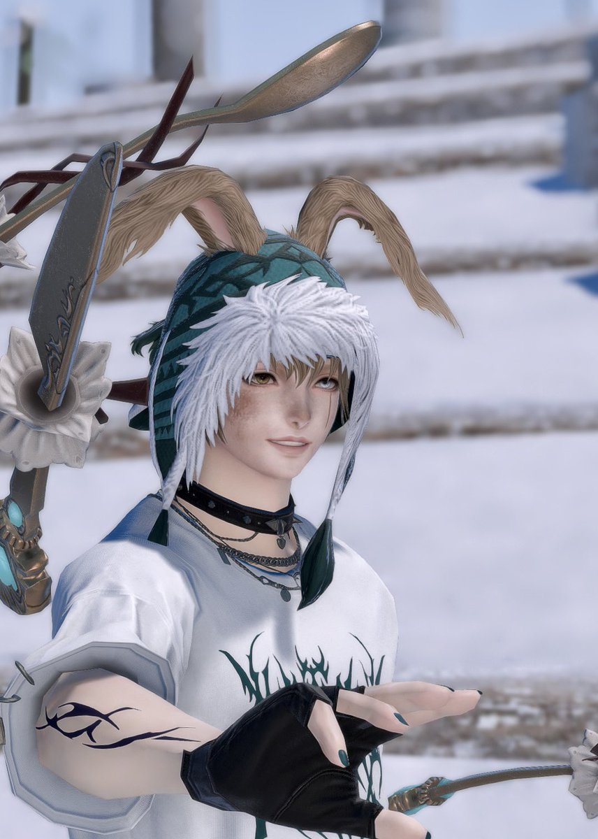 Use____r's tweet image. 탱커 외길 인생에 힐러 함 해볼거라고 무기 질렀음
너무 비싸요 깍깍주세요