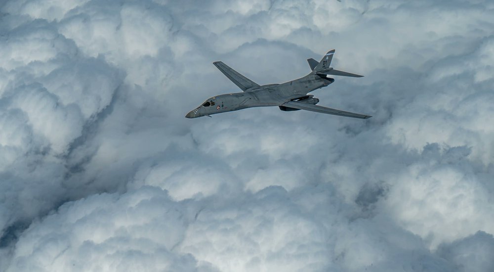 fighterlover9's tweet photo. U.S. Air Force F-35A Lightning II, assigned to the 4th EFS, and 356th EFS, B-1B Lancers assigned to the 9th EBS, and Japan Air Self-Defense Force F-2B fighter aircrafts, fly in formation behind a KC-135  assigned to the 909th ARS over the Pacific Ocean, Japan, Nov. 17 , 2025. https://t.co/S8QTMA4ikl