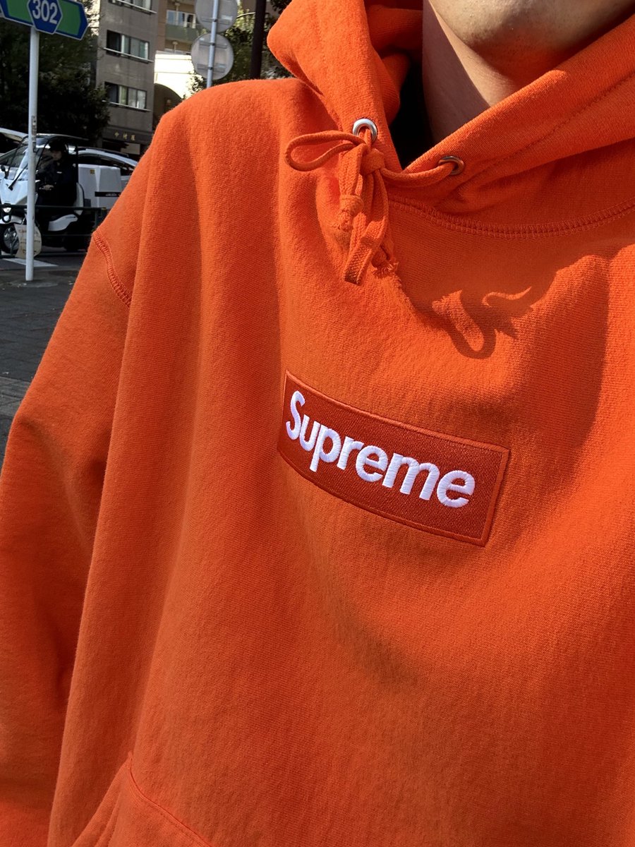 off_0325's tweet photo. まだパーカー1枚いける🍊🍊
#supreme #シュプリーム #BOXLOG https://t.co/UmgW1S9lWG