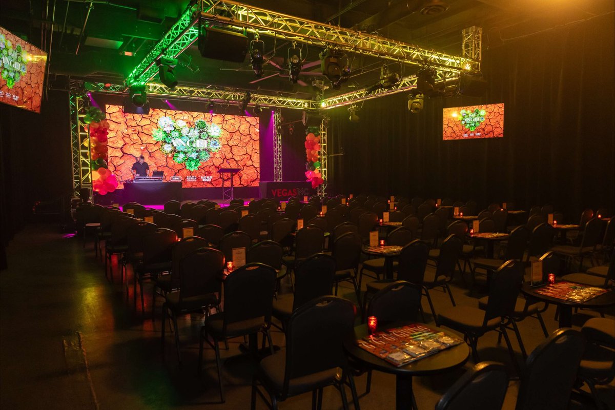 thespacelv's tweet photo. Honored to host the 2025 @lasvegasweekly Vegas Inc Angel Awards! 🏆✨

It’s always amazing when so many nonprofits and leaders in the community come together under one roof. 🤍

Congratulations to the inspiring honorees!

📸 Greenspun Media Group 

#Vegas #AngelAwards #TheSpaceLV https://t.co/16azu1roal