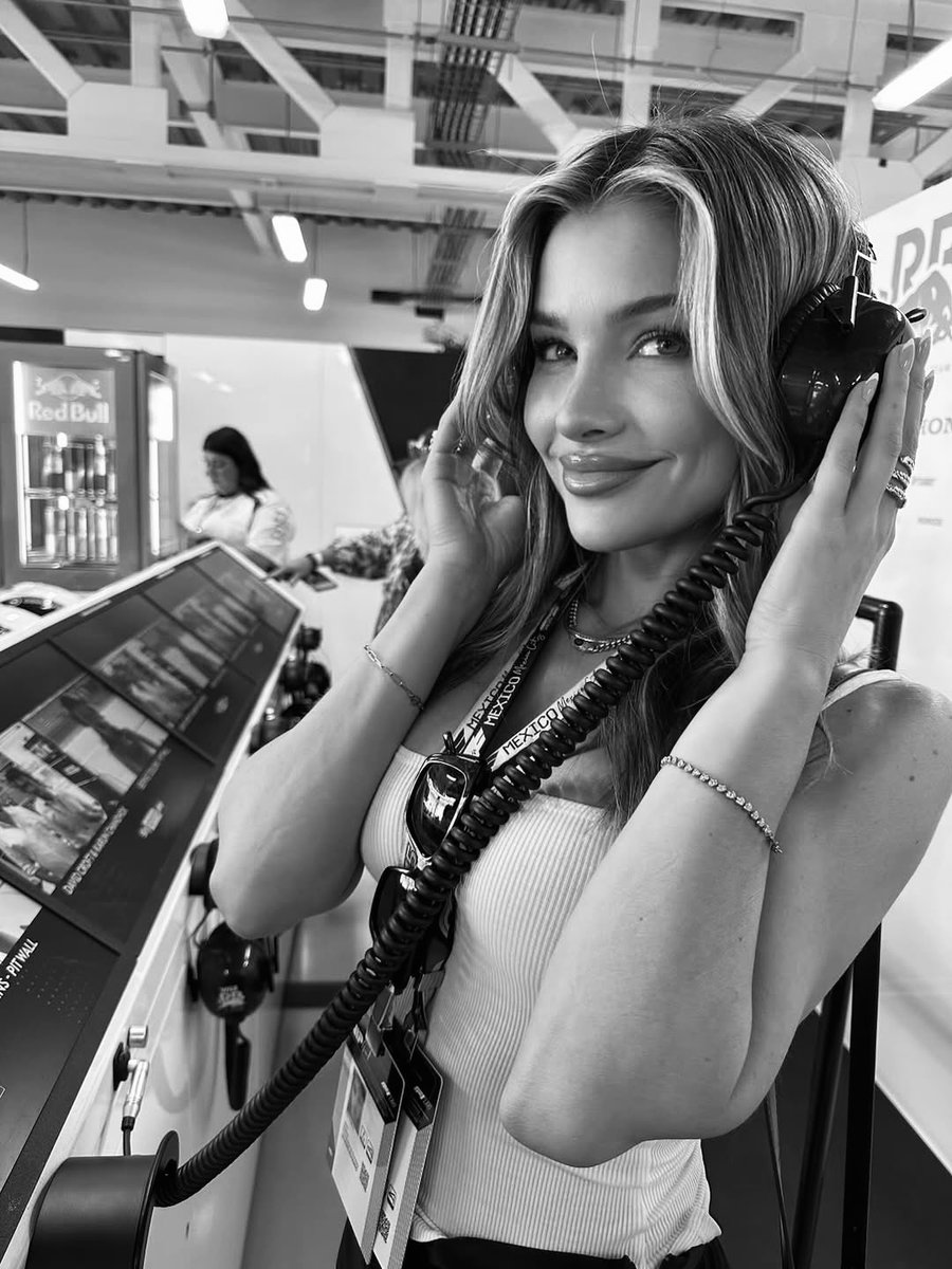 HighVcltagee's tweet image. I’ve got everything under control