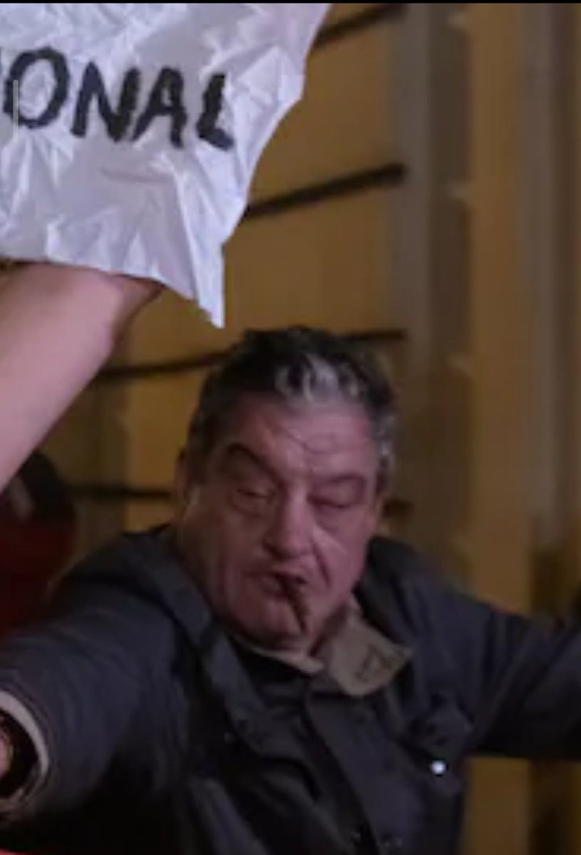 johnsixx256's tweet image. Este cerdo Franquista ha agredido hoy sexualmente a dos manifestantes antifascistas que se le vea bien la cara al acosador👇