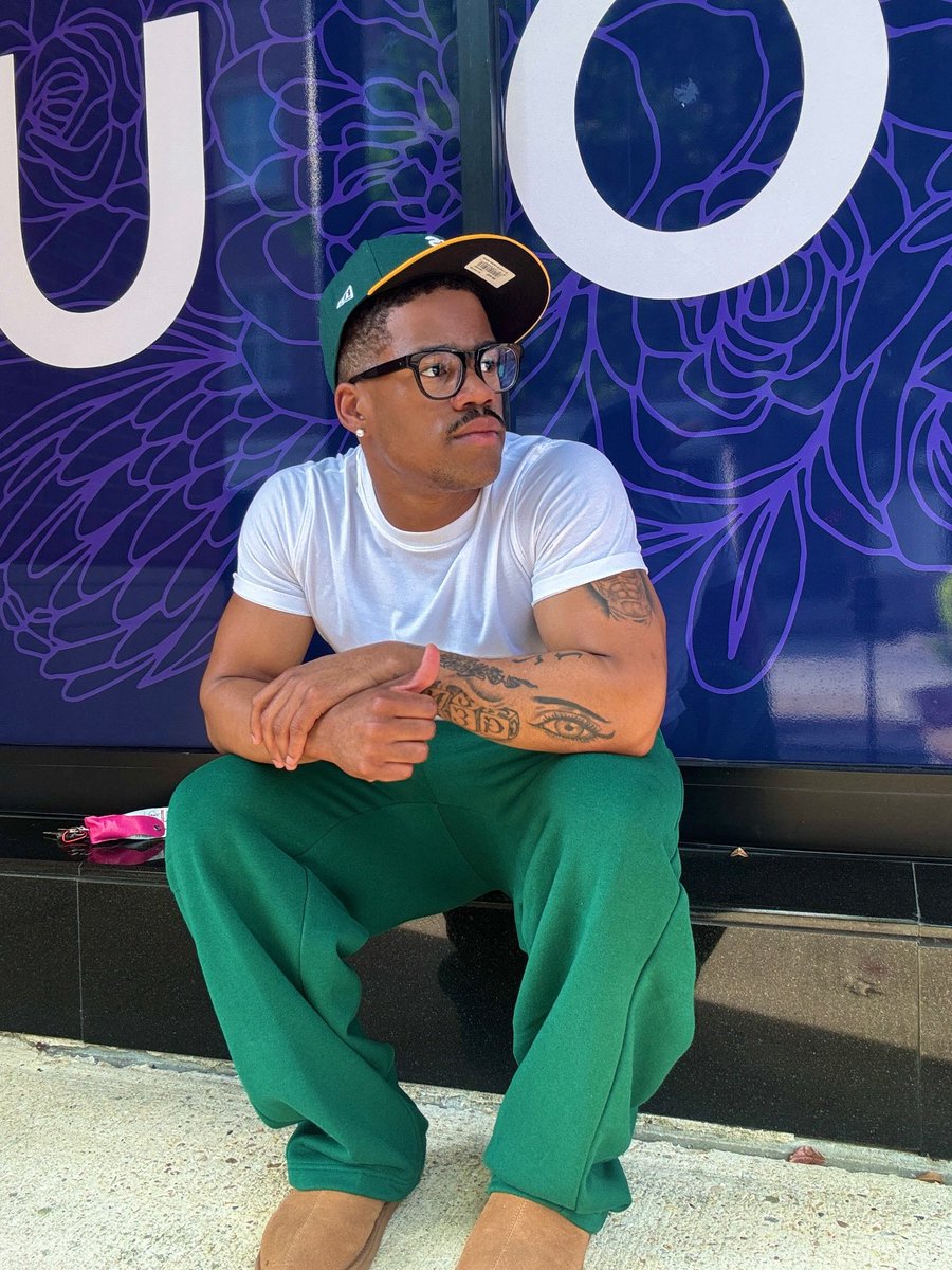 SexxyahhGene (@sexxyahhleo) on Twitter photo 