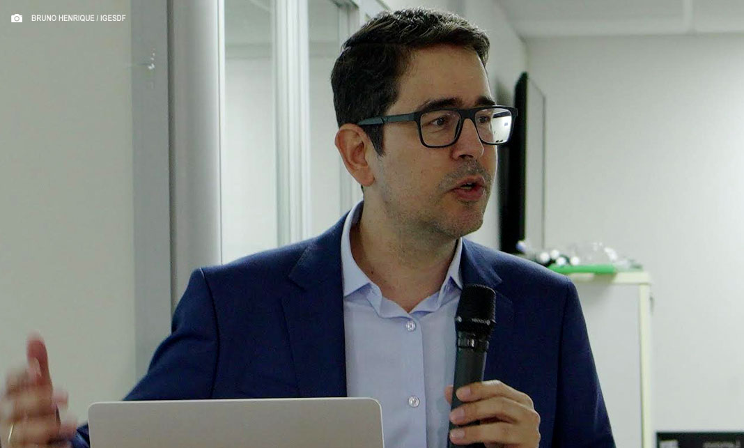 kleberkarpov's tweet image. Urologista do IGESDF aponta detecção precoce como principal estratégia contra câncer de próstata

politicadistrital.com.br/urologista-do-…

#CâNCERDEPRóSTATA #IGESDF #NOVEMBROAZUL #SAúDEDOHOMEM #UROLOGIA