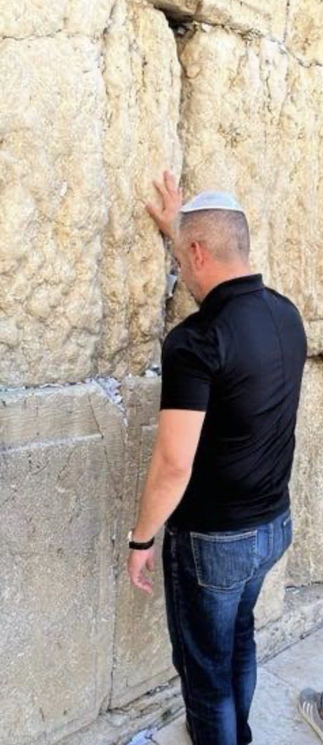 TheAdam027's tweet image. As my health continues to decline, I want to begin sharing my gratitude to people who have meant so much to me. 

I can speak from my heart that @JuanCiscomani is the best thing to happen for the Jewish community in AZ06 and Israel. 

When I started the Jewish Advisory Council to…